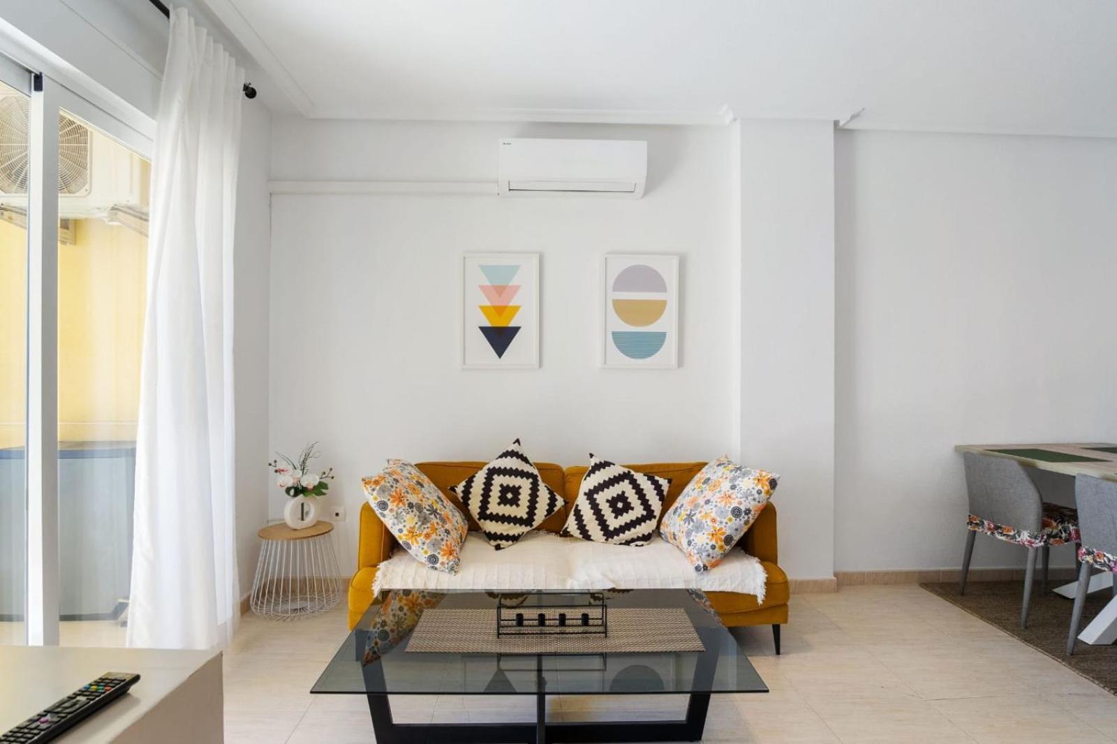 Nice Modern 2 Bed Apartment In Torrievieja Torrevieja Esterno foto